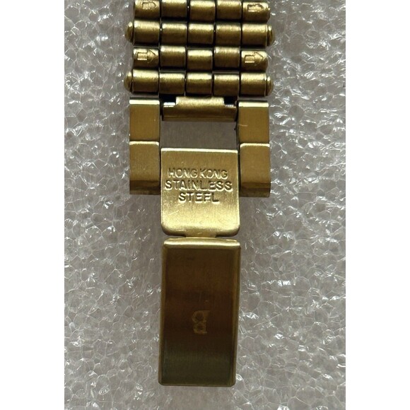 Ladies Vintage Black Dial Bulova Quartz Diamond Accent Watch Gold Tone - Picture 6 of 8